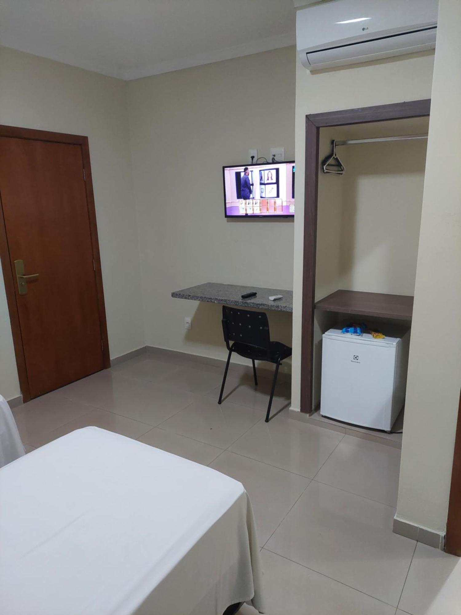 Apoema Hotel Cuiabá Eksteriør billede